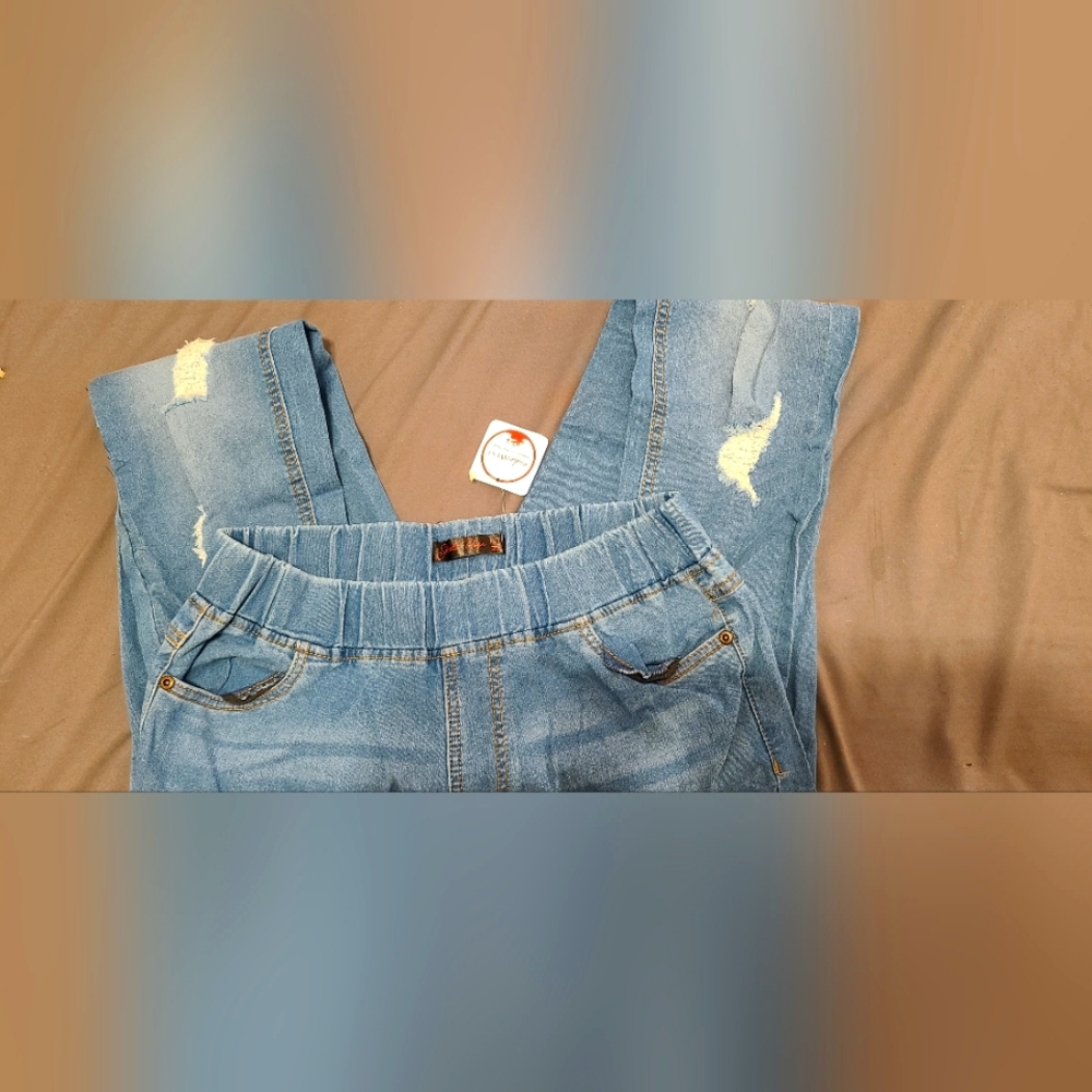 Distressed jeans stretch band
